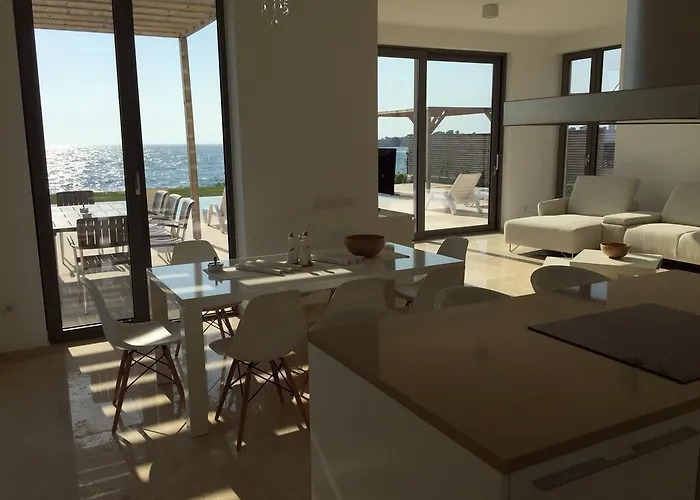 Cape Vergoti Lozeneț