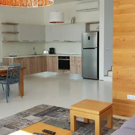 Cape Vergoti * Lozenec